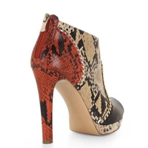 BCBG “Britt” Chain Python Colorblock Bootie - Picture 2 of 8